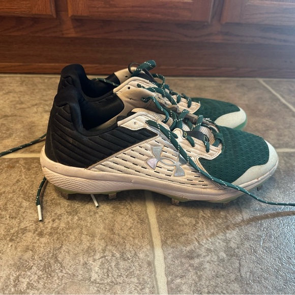 Under Armour Baseball Cleats - Picture 6 of 8